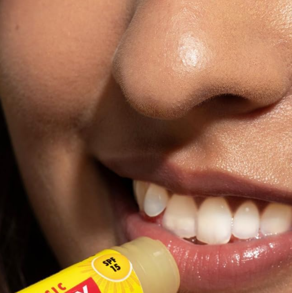 Carmex Vanilla Click Stick Multipack with SPF 15 for Sun Protection, Soothes and Repairs Dry, Cracked Lips, Intensely Moisturising Winter Lip Care Formula (Pack of 1)